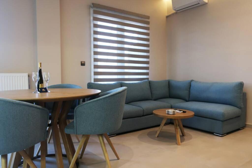 πολυτελές 2 χαλκίδα-παραλία αυλίδος Apartment