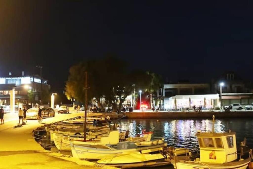 πολυτελές 2 χαλκίδα-παραλία αυλίδος Paralia Avlidhos
